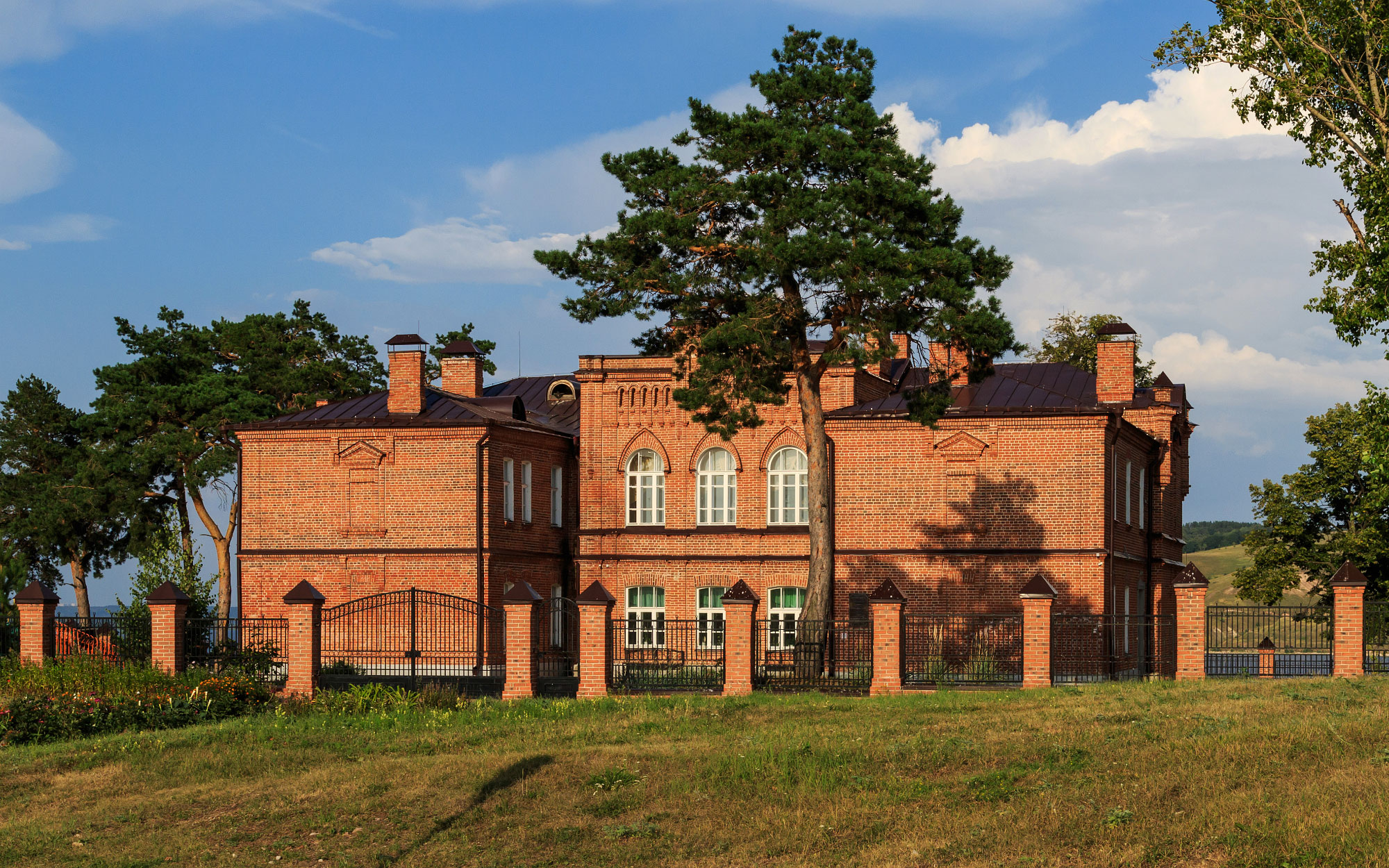 Sviyazhsk (Свияжск). Photo License: Free Art License.